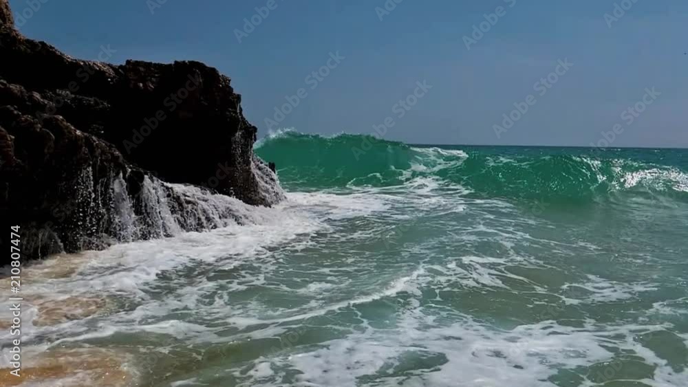 Portugal – Algarve – Splashing waves on the rocks – Slowmotion Portugal – Algarve – Splashing waves on the rocks – Slowmotion