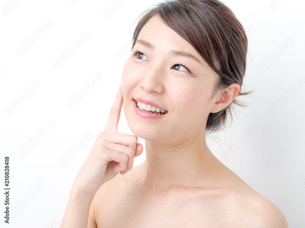スキンケア・若い女性 スキンケア・若い女性