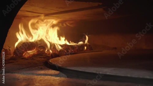 pizza al forno a legna photo