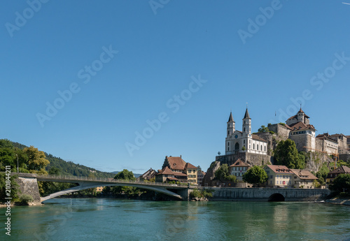 Stadt am Fluss in der Schweiz