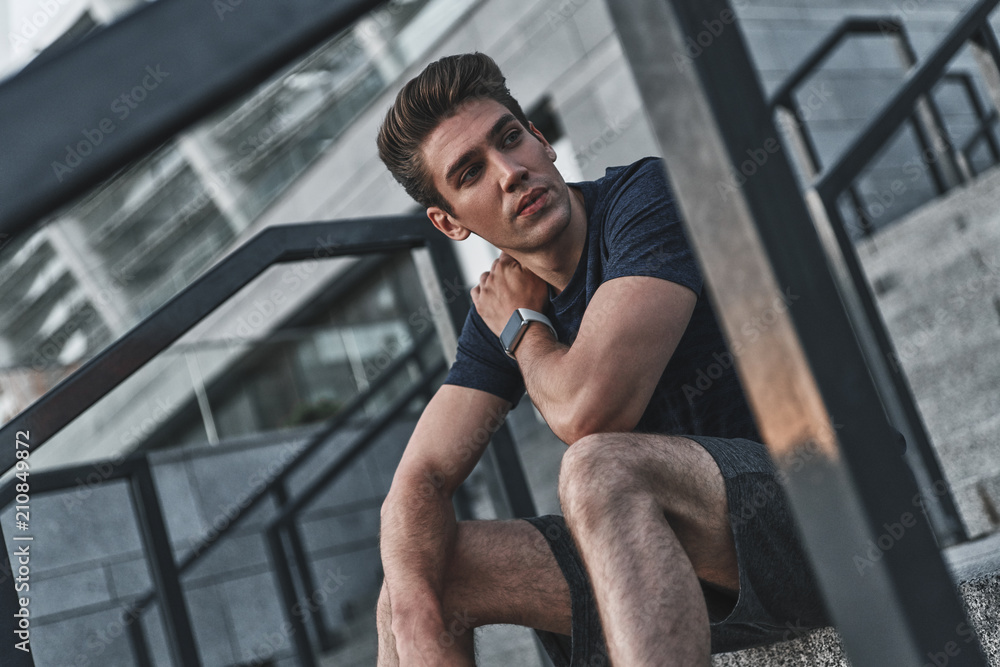 Obraz premium Thinking about... 