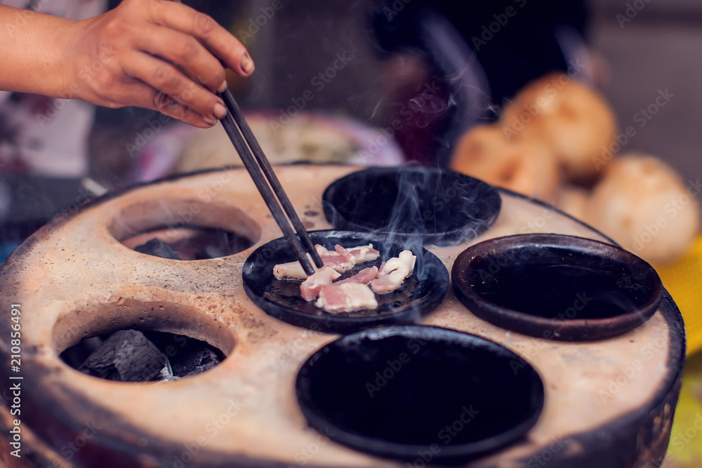 Fototapeta premium Vietnamese small rice pancake - Traditional food of Vietnam