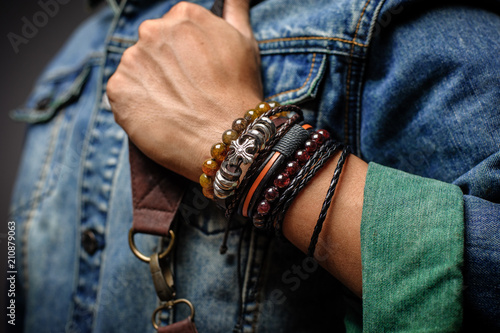 Fotografi bracelets on the wrist