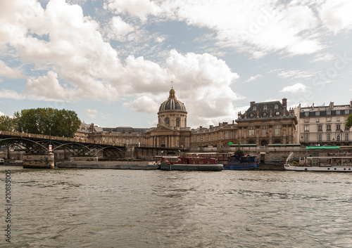 Views of the Palace of La Conciergerie in Paris from the Seine river © Marlene Vicente