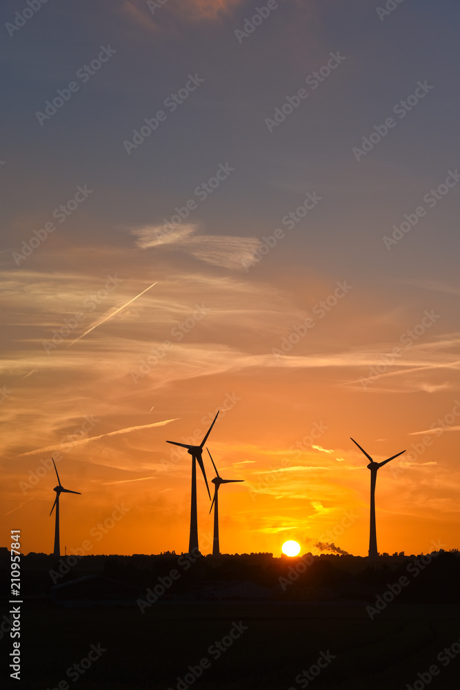 Obraz premium éoliennes vent energie ciel vert ecologie