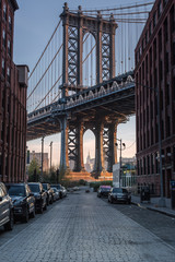 Fotobehang Brooklyn Bridge Manhattan Bridge vanuit Dumbo straat  © Andriy Stefanyshyn
