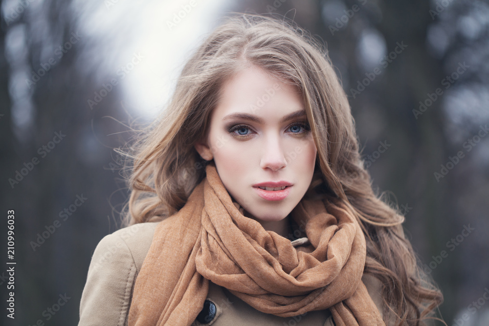 Portrait of bautiful model outdoors in park Portrait of bautiful model outdoors in park