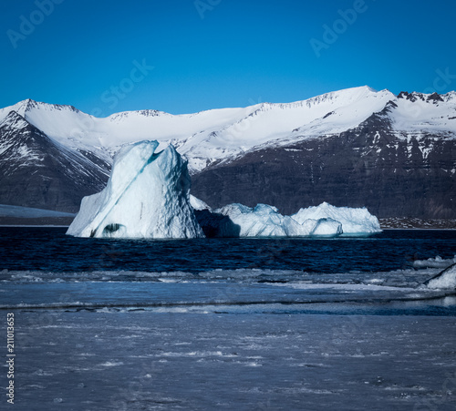 Wallpaper Mural ice floe at Jökulsárlón glacier lagoon Torontodigital.ca