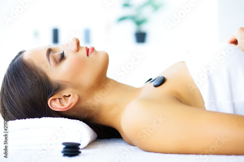 Beauty and Care. Chist and Young Skin. Beautiful Young Girl in Beauty Salon. Relaxation. Skin Care. High Resolution