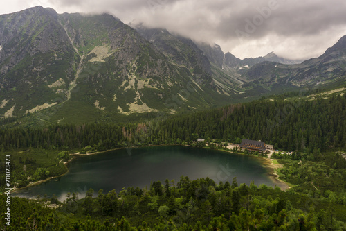 Fototapeta Naklejka Na Ścianę i Meble -  Slovakia. High Tatras. Popradske Pleso mountain lake and surrounding peaks.