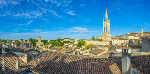 Fotótapéta Aerial view of French village Saint Emilion dominated by spire of the monolithic