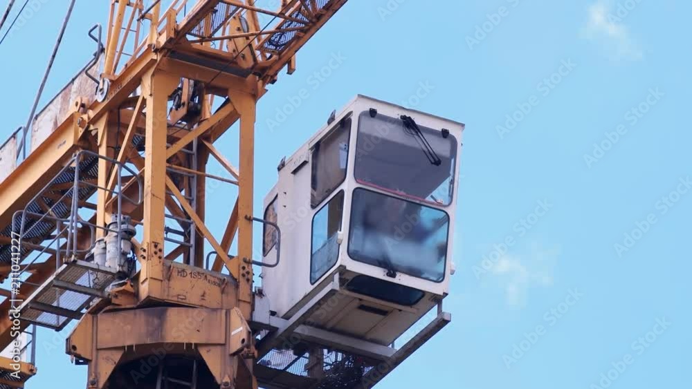 Construction Crane with the Operator's Booth Construction Crane with the Operator's Booth