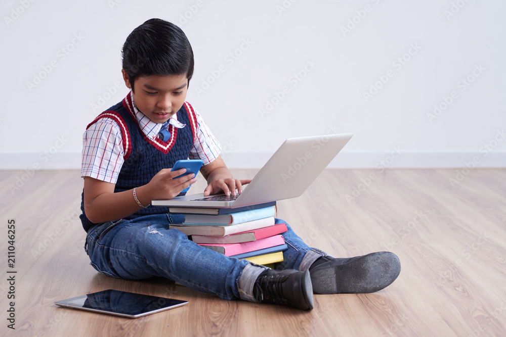 Addicted to gadgets Addicted to gadgets