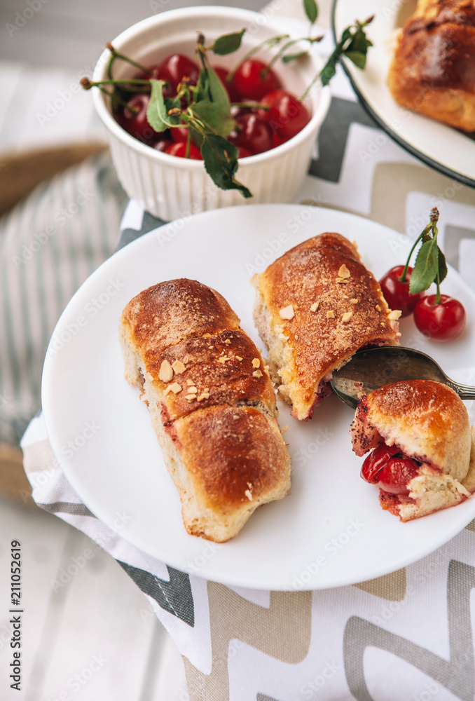 Homemade mimi pies with fresh cherries Homemade mimi pies with fresh cherries