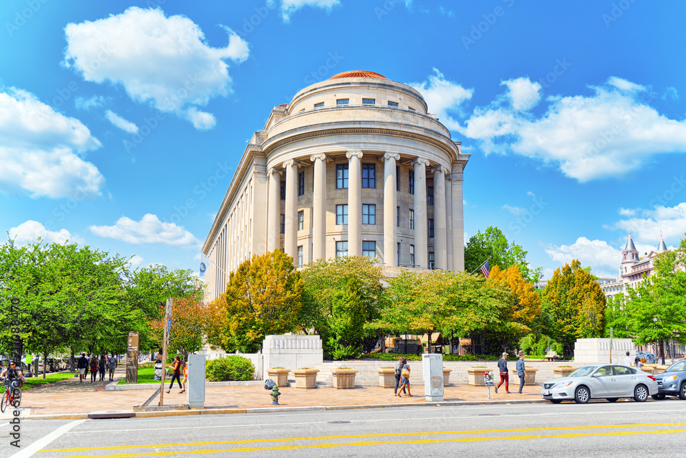 Fototapeta premium Washington, USA, urban cityscape of the city. Federal Trade Commission, 600 Pennsylvania Ave NW.
