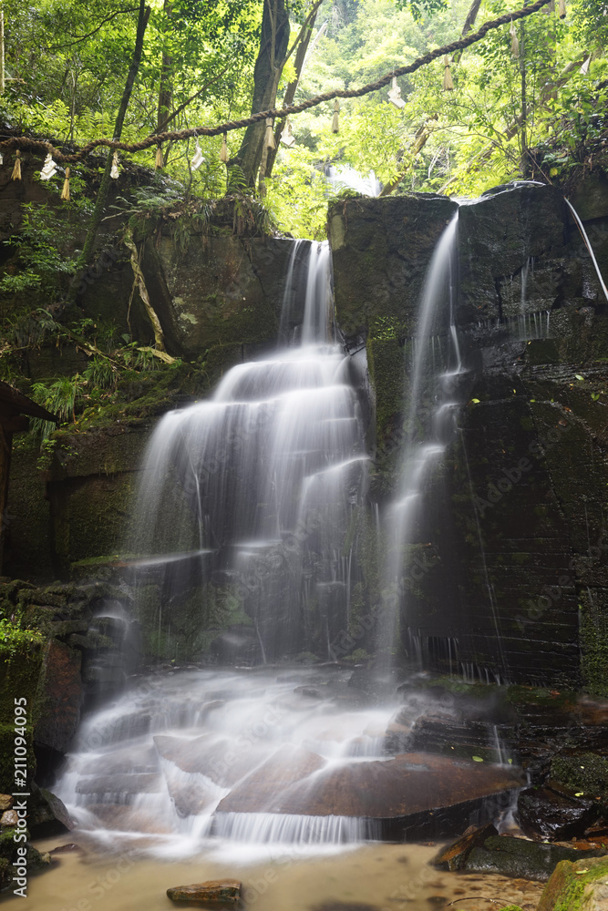 青葉の滝 青葉の滝