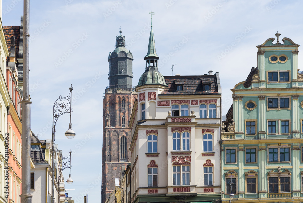 Polen, Breslau, Wroclaw, Blick vom Salzmarkt zur  St. Elisabeth Kirche,  (poln. Bazylika św. Elżbiety Węgierskiej)