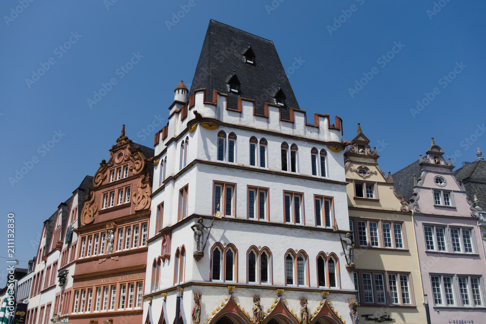 Obraz premium The beautiful main market of Trier, Germany. The market with houses of the Renaissance, Baroque, Classicism and Late Historicism.
