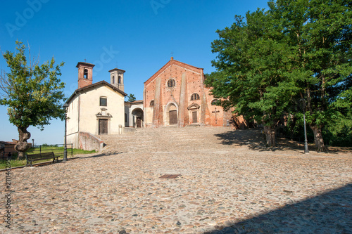 Cassine chiesa medioevale