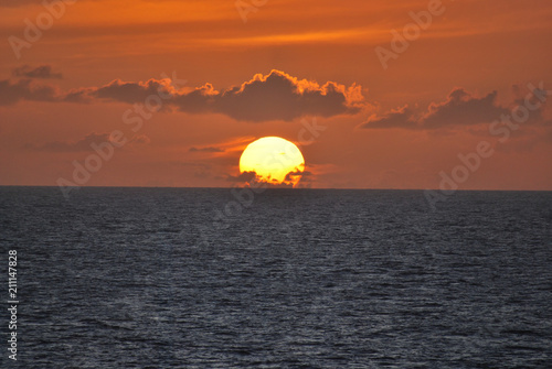 Fototapeta Naklejka Na Ścianę i Meble -  Sunset in the Caribbean