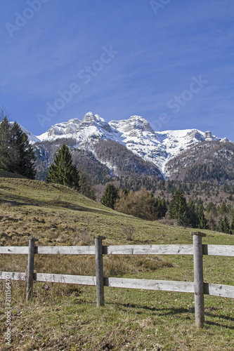 Die Vigolanaberge sind eine Gebirgsgruppe im Trentino mit Gipfeln, die bis fast 2200 m aufragen und zu den Vizentiner Alpen gehören