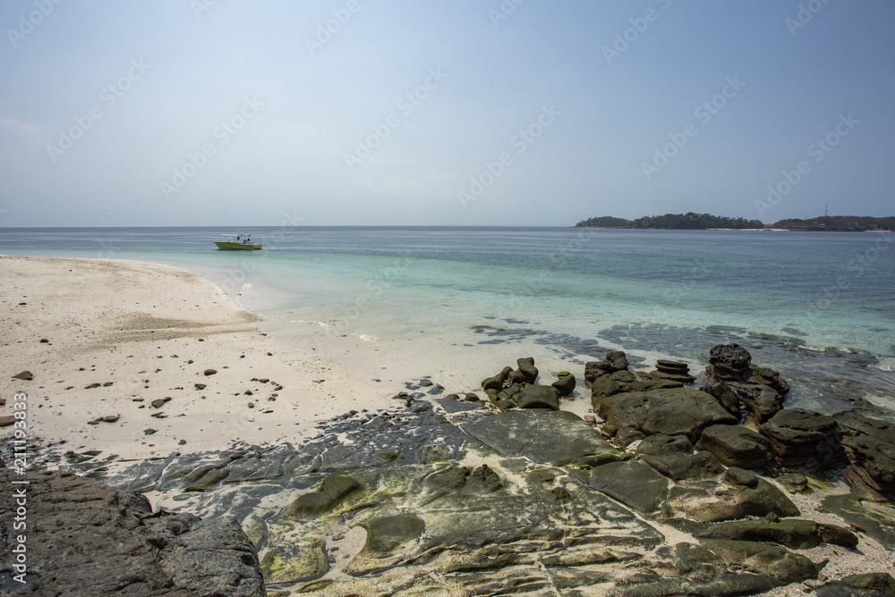 Isla Bartolome en archipielago Las Perlas, Panama