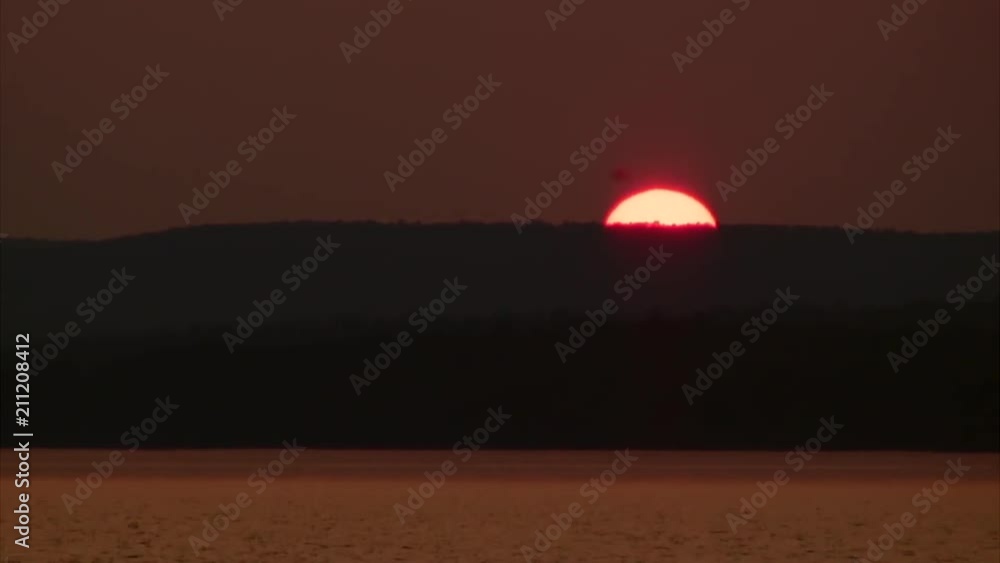 Time Lapse: Sun Sets Over Lake Superior, WI Time Lapse: Sun Sets Over Lake Superior, WI