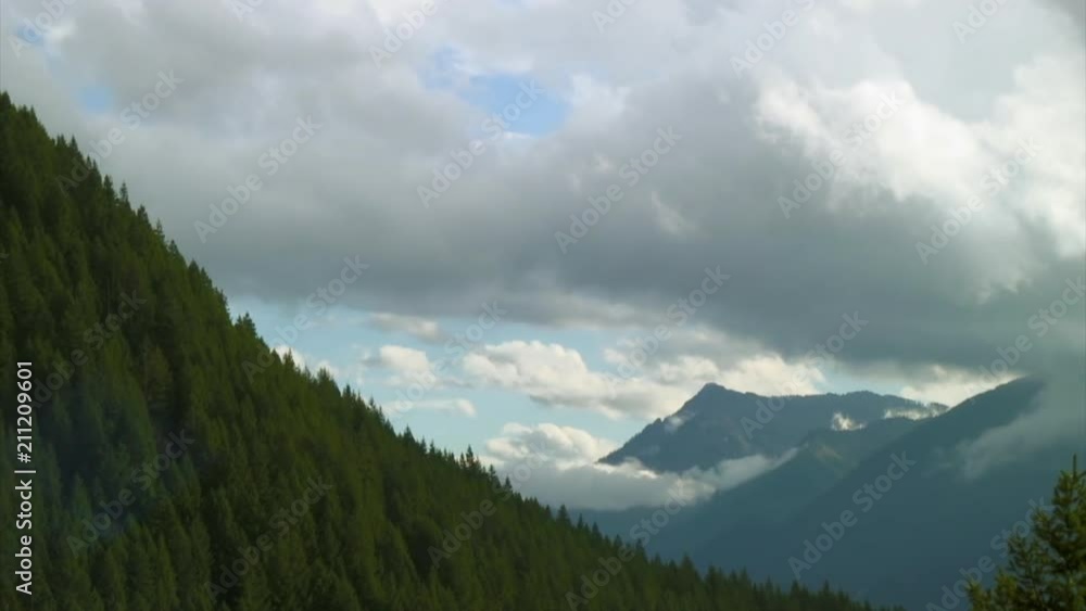 Beautiful View of Clouds, Cascades 