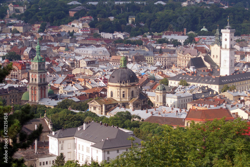 Obraz na płótnie Roofs and domes of downtown of ancient city Lviv, Ukraine w salonie