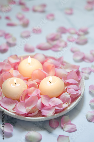 Pink roses and candles photo