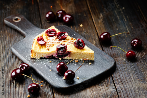 Photos kirschkuchen mit kirschen rustikal