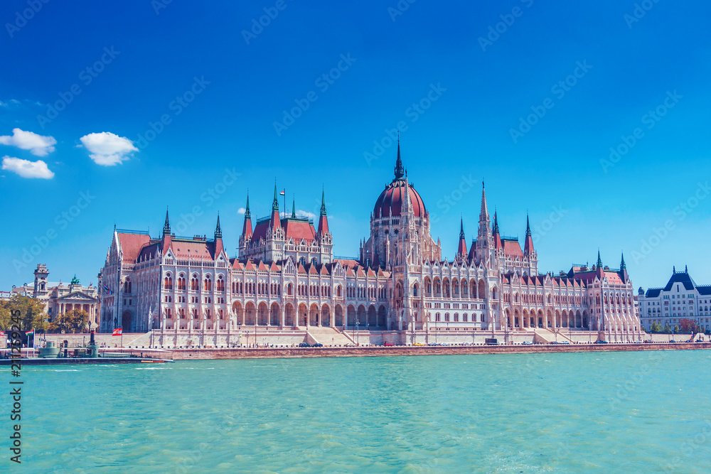 Fototapeta premium Budapest parliament building