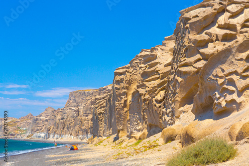 Fototapeta Naklejka Na Ścianę i Meble -  Beautiful beach with volcanic mountains. Vlychada beach, Santorini island, Greece