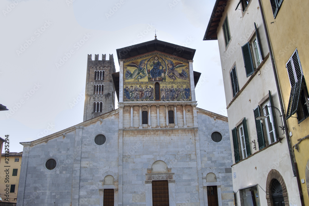 Front view of the Basilica Frediano church in the Italian city Lucca