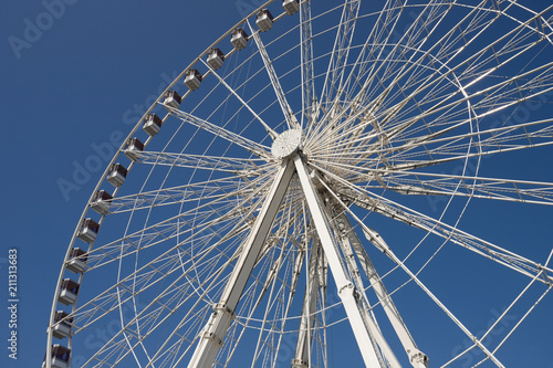 Ferris wheel in Paris © tverkhovynets