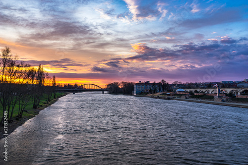 Beautiful sunrise near Warta river in Gorzow, Poland © Pawel Pajor