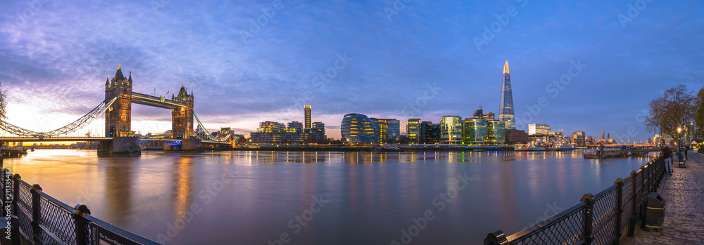 Naklejka premium Panorama of London with Tower bridge in London,England