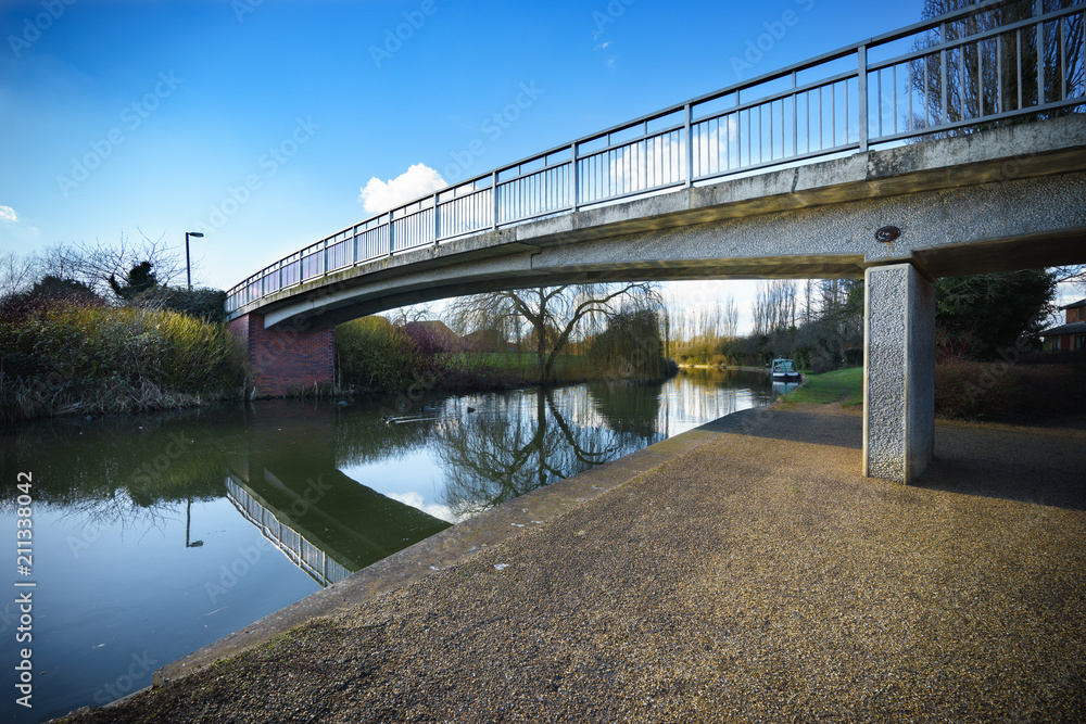 Fototapeta premium Grand Union Canal at sunny day in Milton Keynes, England