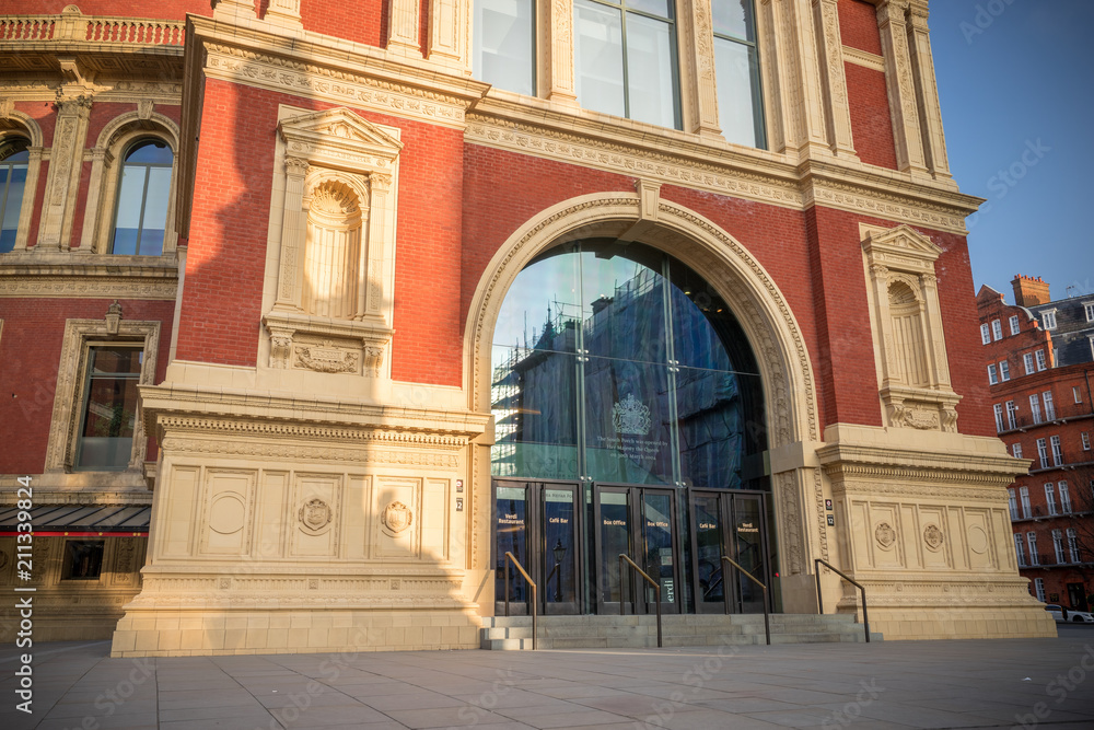 Obraz premium Royal Albert Hall entrance in London