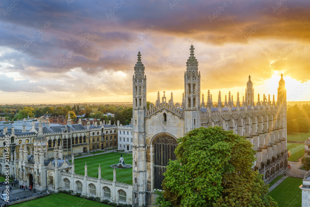 Fototapeta premium Aerial sunset view of Cambridge city in England