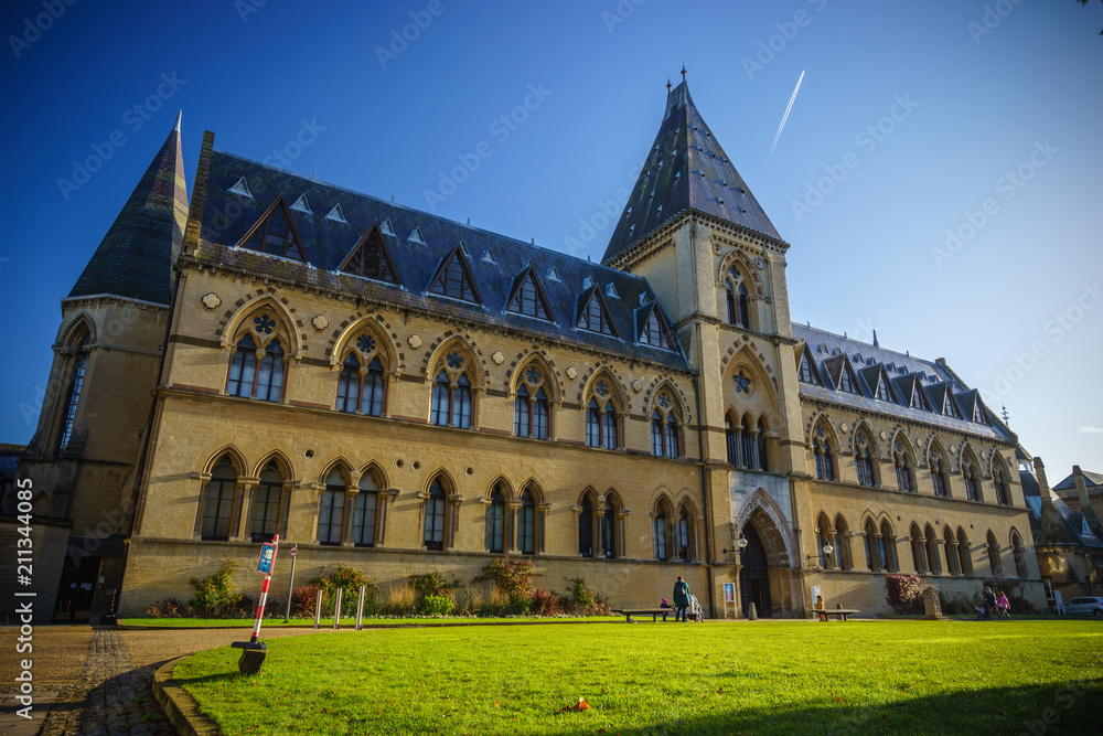 The Oxford University Museum of Natural History The Oxford University Museum of Natural History