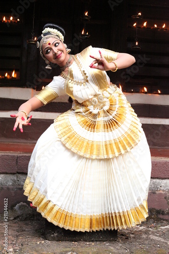 mohiniyattam or dance of the enchantress is the classical dance form of kerala,distinct for the graceful body movements