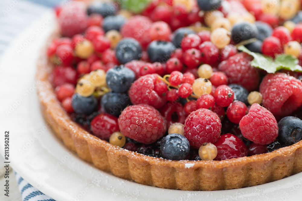 Simple Tart with Lots of Berries Simple Tart with Lots of Berries