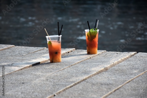 Cocktail in riva al canal grande venezia