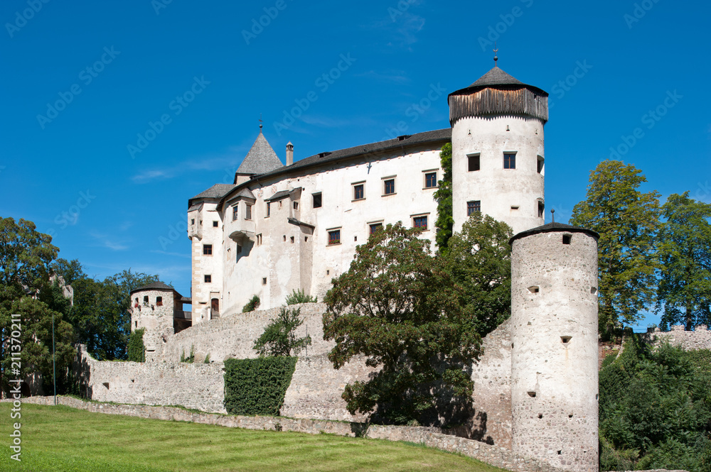 Schloss Prösels bei Völs in Südtirol.