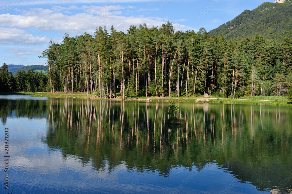 Huber Weiher bei Völs am Schlern in Südtirol