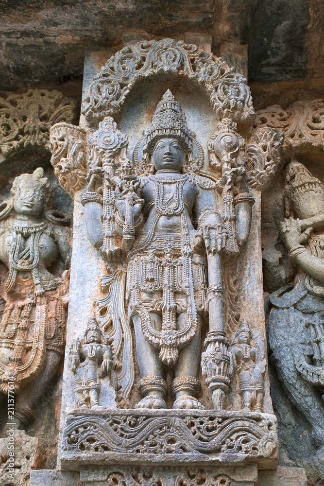 Sculptures of Lord Vishnu, Kedareshwara Temple, Halebid, Karnataka
