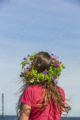 Blumenkranz im Haar