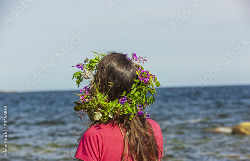 Blumenkranz im Haar