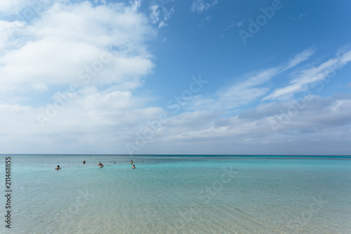 沖縄、最南端の波照間島・ニシ浜 © Hirayama Toshiya